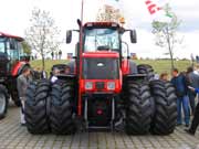 Фото. Новый мощный трактор Беларус-4520 
