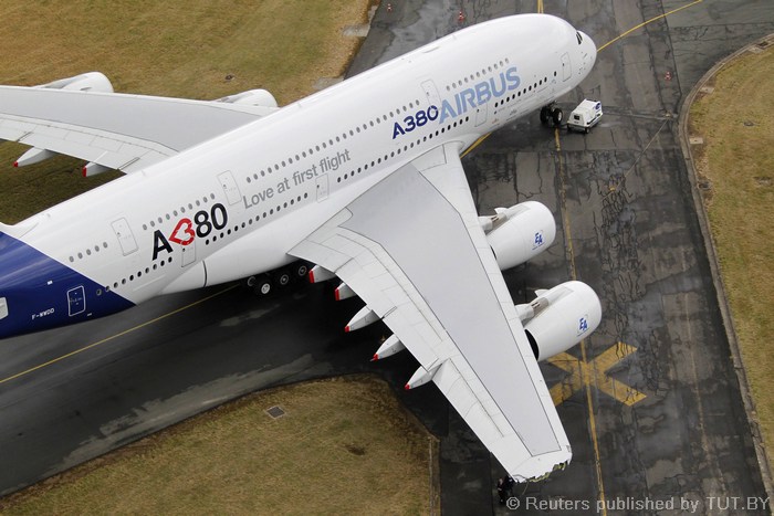 Аэробус А380. Самый большой самолет Фото. 
