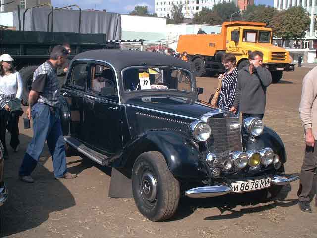  Вот и настоящее ретро - Автомобиль Штирлица, Мерседес 1939 года выпуска. Фото