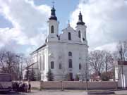 Фарный костел Св. Андрея выстроен в стиле барокко